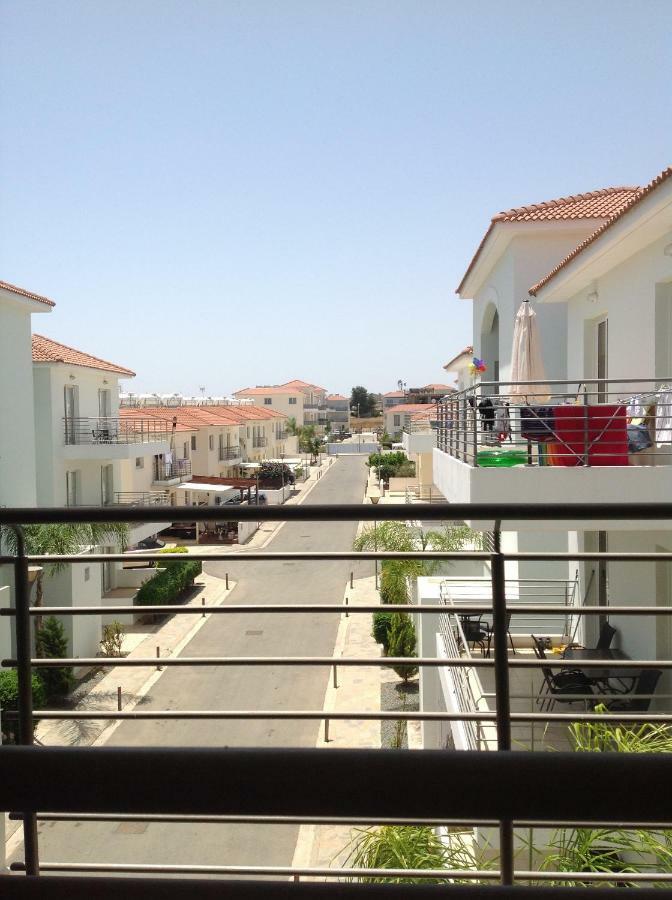 Apartment Helena Paralimni Esterno foto
