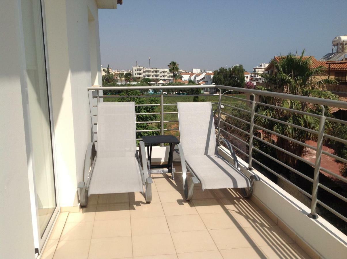 Apartment Helena Paralimni Esterno foto